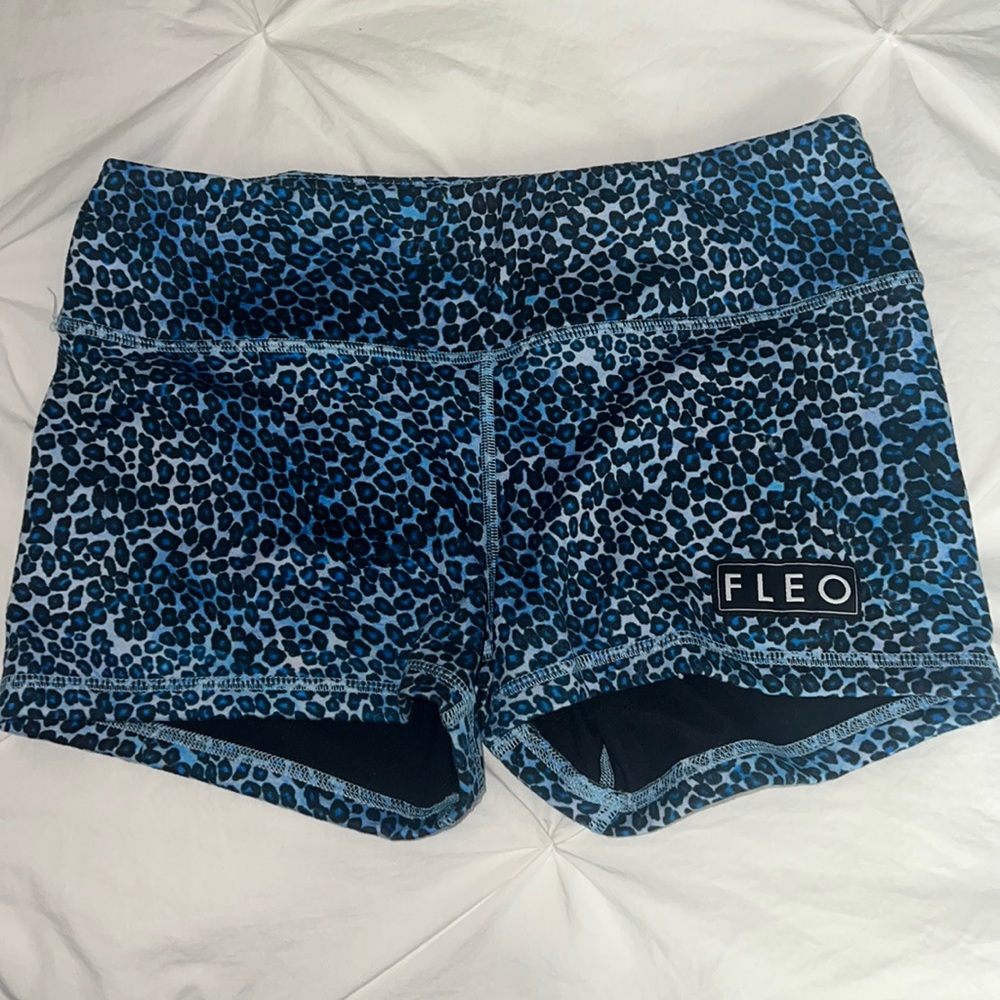 3.25 fleo shorts
